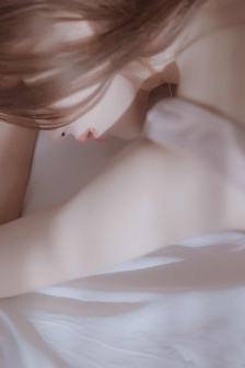 吃奶呻吟张开双腿做受在线播放